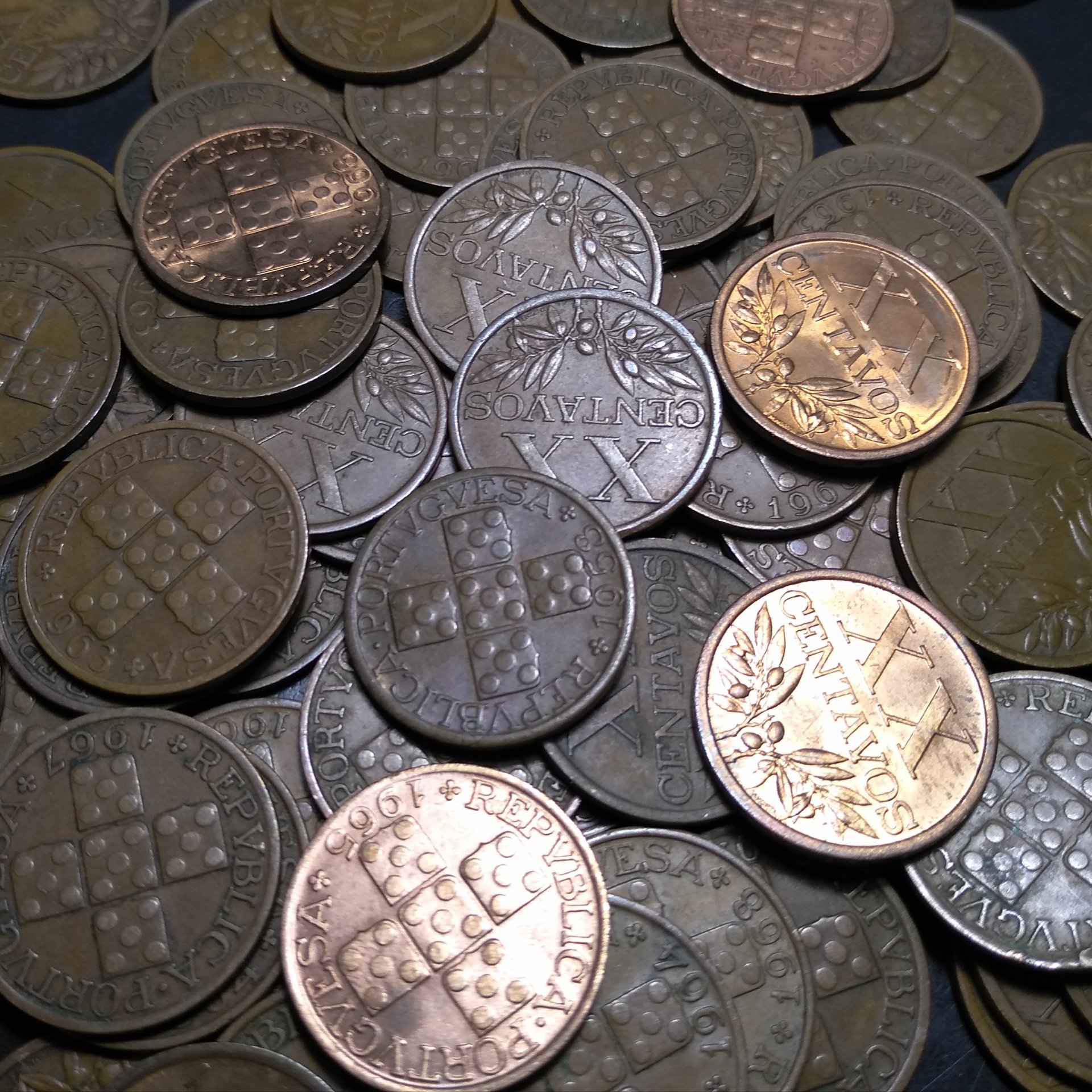 Купить старые монеты. Старинные монеты. Антиквариат монеты. Красивые старинные монеты. Старинные монеты серебро.