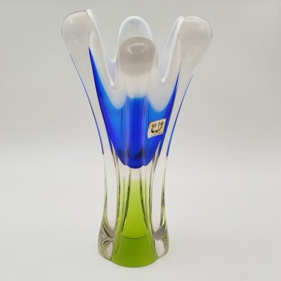 купить Ваза оригинальной формы в сине-зелёной гамме, дизайнер Йозеф Господка (Josef Hospodka), стекло, гутная техника, Хршибский стекольный завод (Chřibská), Чехословакия, 1960-1980 гг.