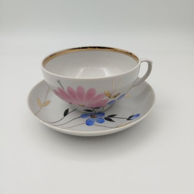 купить Пара чайная с цветочным декором в виде астр, фарфор, роспись, золочение, Дулевский фарфоровый завод (Дулёво), СССР, 1968-1991 гг.