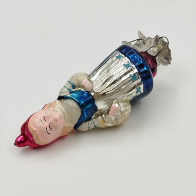 купить Игрушка ёлочная на прищепке "Красная шапочка", стекло, металл, роспись, Завод стеклянных ёлочных украшений и оптических изделий, г. Москва, СССР, 1950-1980 гг.