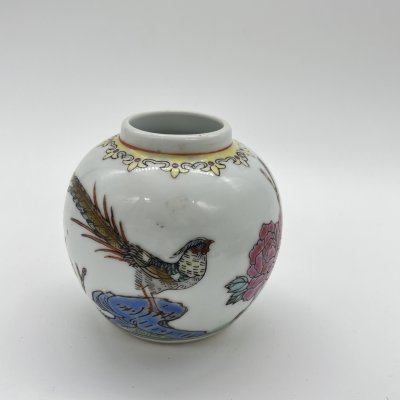купить Вазочка имбирная с изображением фазана в саду (нет крышки!), фарфор, роспись, эмаль, Китай, 1950-1970 гг.