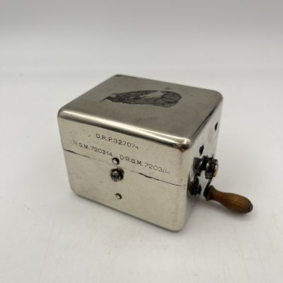 купить Станок точильный для бритвенных лезвий, Rolbart, металл, хром, дерево, латунь, Германия, 1933-1945 гг.