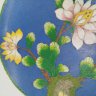 Купить Тарелка декоративная, украшенная цветущими ветвями на синем звездчатом фоне, латунь, техника клуазоне, эмали, Китай, 1960-1980 гг.