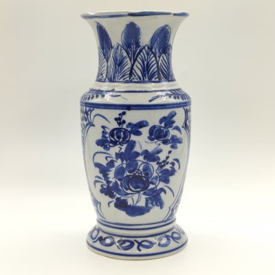 купить Ваза с флоральным декором, фарфор, роспись, Азия, 1970-1990 гг.