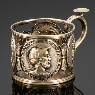 купить Подстаканник "Герои Эллады", металл, серебрение, Фабрика мельхиоровых изделий и бронзы «Александр Кач», Российская империя, 1865-1915 гг.