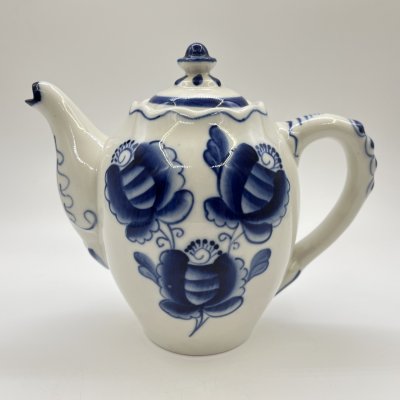 купить Чайник заварочный с цветочным декором, фарфор, роспись, Объединение «Гжель», СССР, 1970-1980 гг.