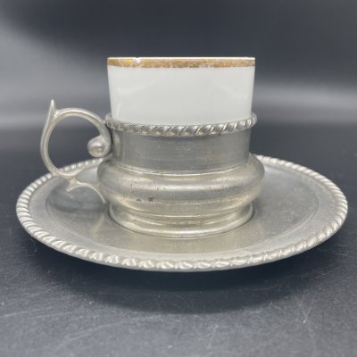 Купить Кофейная пара (чашка, подстаканник, блюдце), фарфор, золочение, олово, Heinrich & Co., Западная Европа, 1960-1980 гг.