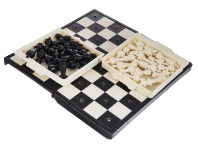 Купить Шахматы дорожные в родном чехле "Ленинград", пластик, СССР, 1960-1990 гг.