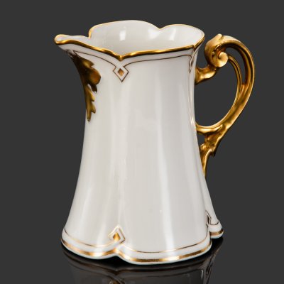 купить Молочник (сливочник) в стиле модерн, Aux Lions de Faience, фарфор, золочение, Франция, 1900-1920 гг.