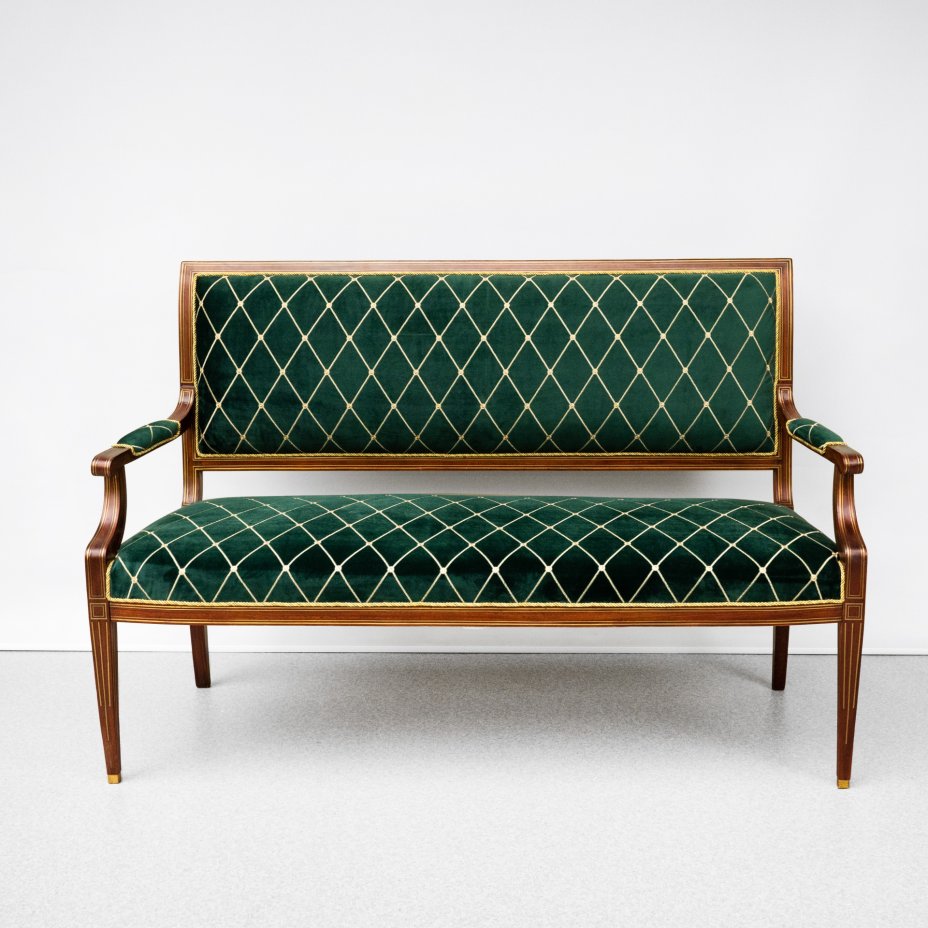 купить Гостиный гарнитур в стиле "Жакоб", дерево, красное дерево, латунь, текстиль, тесьма, тонировка, Европа, 1900-1910 гг.