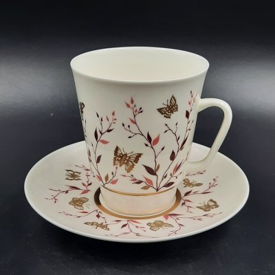 купить Пара кофейная "Розовые веточки" ("Золотые бабочки"), форма "Майская", автор формы Э.М. Криммер, автор рисунка В.Г. Богданов, фарфор, деколь, золочение, Ленинградский фарфоровый завод (ЛФЗ), СССР, 1970-1992 гг.