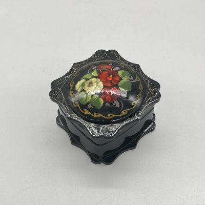 купить Шкатулка миниатюрная с расписным цветочным декором, папье-маше, лак, роспись, СССР, 1970-1980 гг.