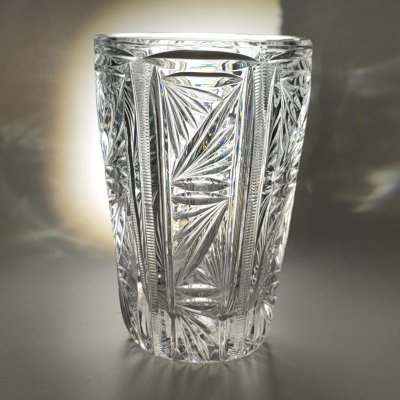 купить Небольшая ваза для цветов с рельефным растительным декором, хрусталь, СССР, 1970-1990 гг.