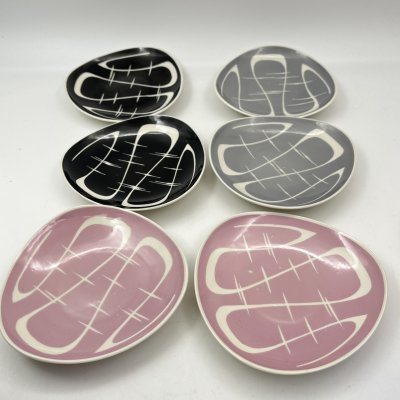 купить Набор из блюда и шести разноцветных розеток, выполненных в минималистичном дизайне, фарфор, крытье, Lichte Porzellan (Лихте), Германия, 1958-1976 гг.