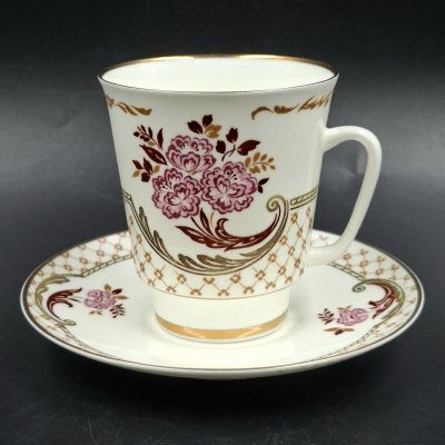 купить Пара кофейная с декором в виде свадебных колец, букетов и ажурного орнамента, фарфор, деколь, золочение, Ленинградский фарфоровый завод (ЛФЗ), СССР, 1970-1992 гг.