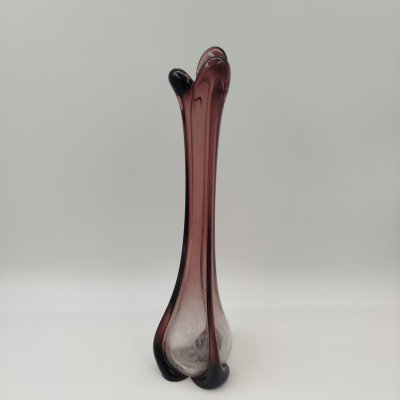 купить Ваза «Волна» марганцевого цвета, стекло, Ленинградский стекольный комбинат «Победа» (Колпино), СССР, 1970-1990 гг.