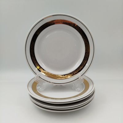 купить Комплект из 6-ти пирожковых тарелок, украшенных растительным орнаментом, фарфор, золочение, Дмитровский фарфоровый завод (ДФЗ Вербилки), СССР, 1965-1990 гг.