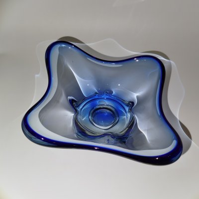 купить Конфетница синего оттенка, стекло, гутная техника, Ливанский стекольный завод, Латвия, 1970-1990 гг.