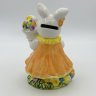 Купить Копилка "Пасхальный заяц в платье с корзинкой", фаянс, роспись, композитный материал, Западная Европа, 1970-1990 гг.