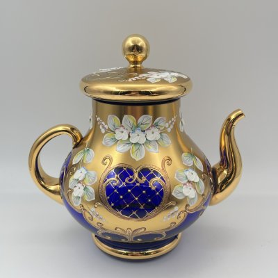купить Чайник насыщенно-синего оттенка, украшенный лепным декором в виде цветов, стекло, золочение, роспись, налепы, Чехословакия, 1970-1990 гг.