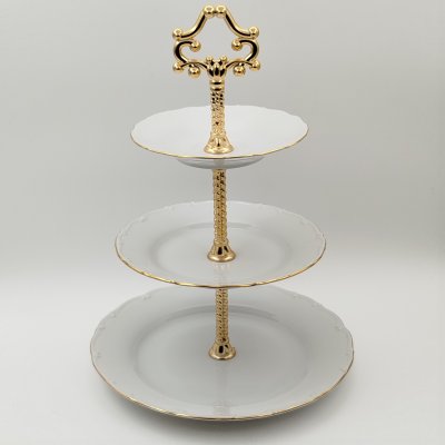 купить Конфетница - этажерка трехъярусная с фигурным кантом, фарфор, пластик, золочение, Moritz Zdekauer (MZ), Чехословакия, 1945-1970 гг.