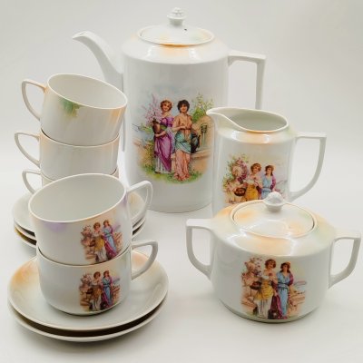 купить Сервиз чайно-кофейный с изображением девушек в саду на 5 персон (13 предметов), фарфор, деколь, Victoria, Чехословакия, 1918-1939 гг.