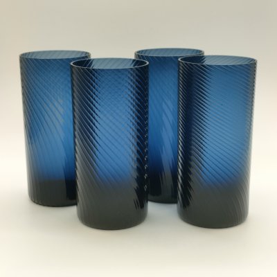 купить Набор стаканов дымчатого цвета, украшенных орнаментом "рифленка" на 4 персоны, автор Г.А. Антонова, цветное стекло, Дятьковский хрустальный завод, СССР, 1970-1979 гг.