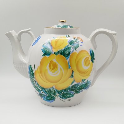 купить Чайник доливной (трактирный) с декором в виде роз и бабочек, фарфор, деколь, золочение, Дулевский фарфоровый завод (Дулёво), СССР, 1968-1991 гг.