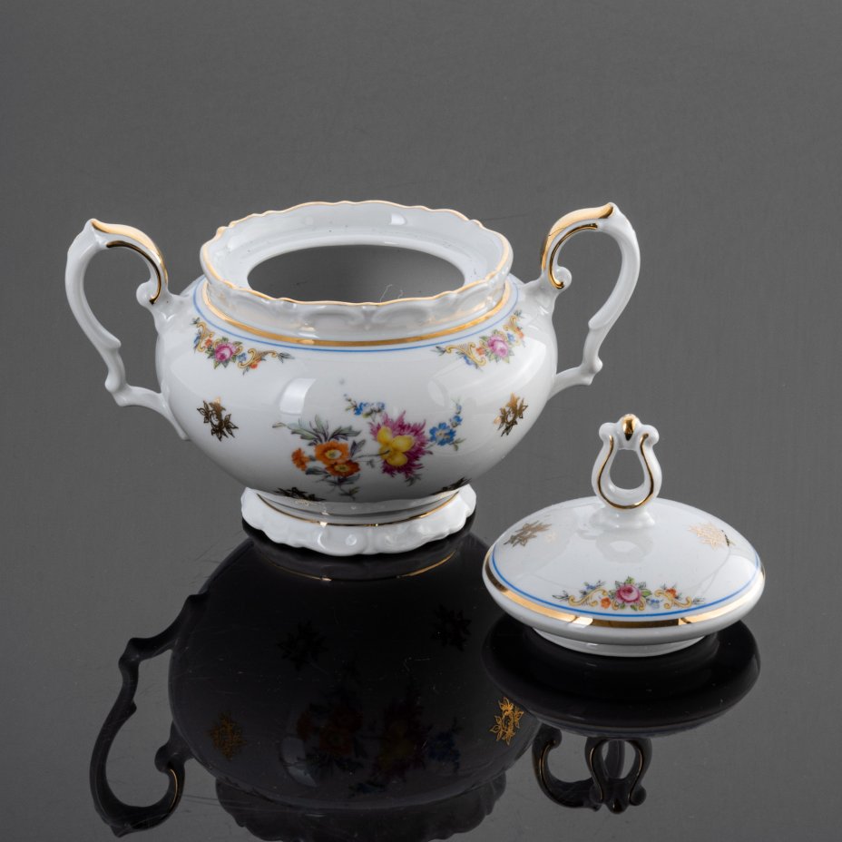 Набор чайный на 6 персон, украшенный цветочными гирляндами (13 .