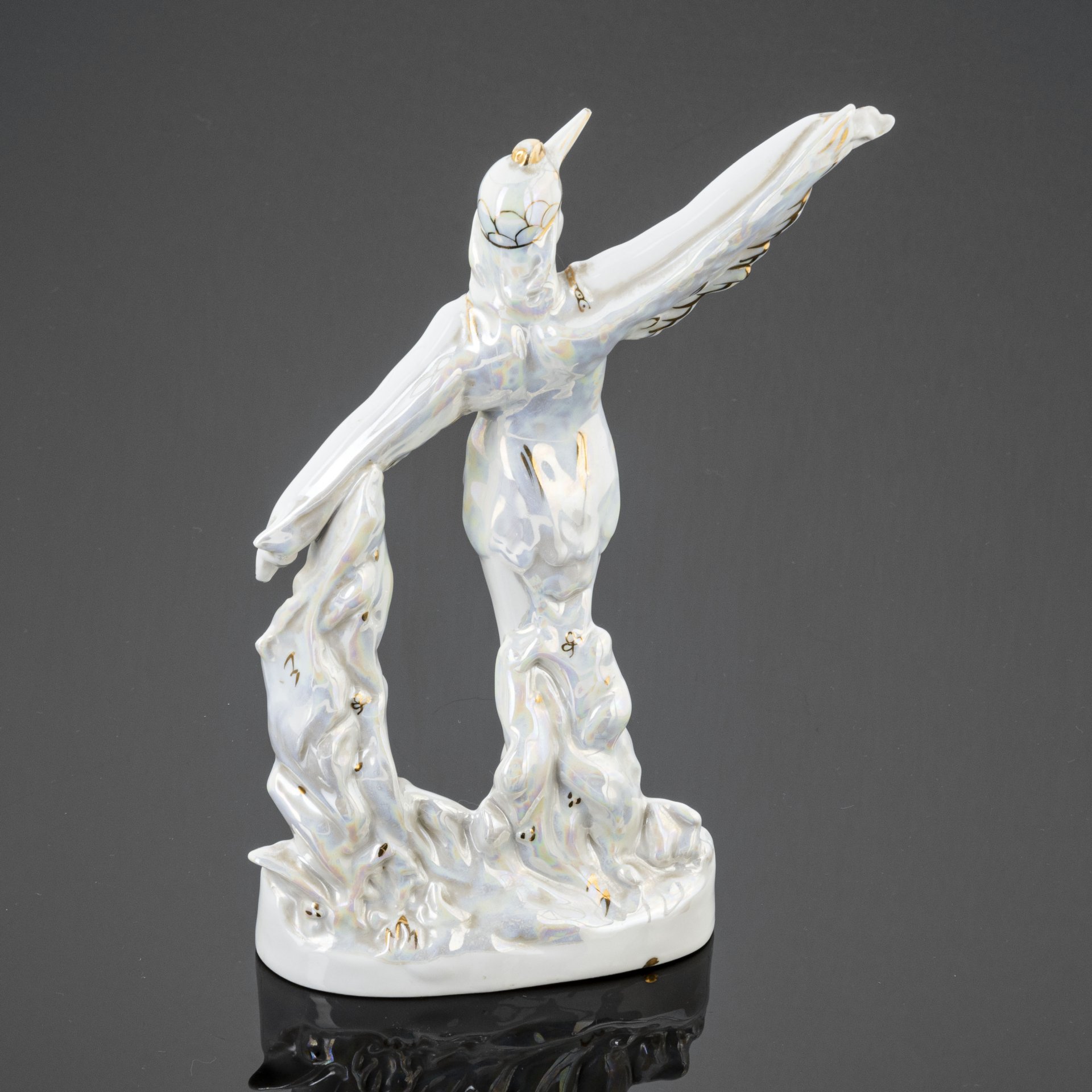 Статуэтка "Балерина в роли аиста", скульптор М. Интизарян, фарфор ...