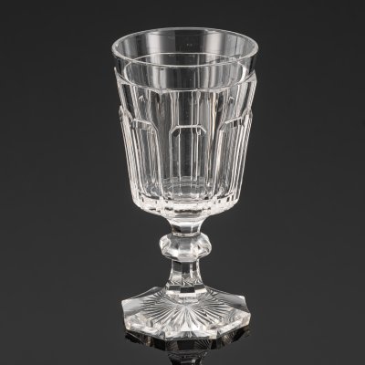 купить Бокал на восьмиугольной ножке, с декором в виде выступов на гранях, Императорский стеклянный завод (предположительно), хрусталь, выдувание, гранение, полировка, Российская империя, 1870-1900 гг.