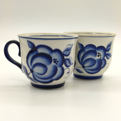 купить Пара чашек с цветочным декором, фарфор, роспись, Объединение «Гжель», СССР, 1972-1985 гг.