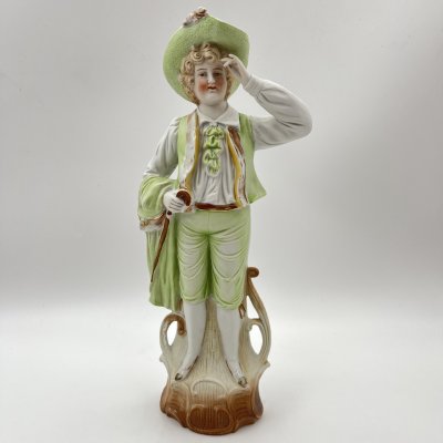купить Статуэтка "Путешественник" ("Кавалер с тростью"), бисквит, роспись, золочение, Европа, 1970-2000 гг.