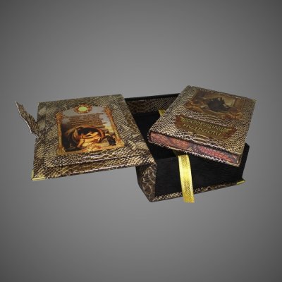 купить Сокровищница мудрости. (В коробе с тайником), кожа (натуральная, цельная); рельефная фактура «под рептилию», золотое тиснение, цветная художественная вставка, золочёная рамка; футляр-короб с потайным отделением, ручная работа, 2015 г.