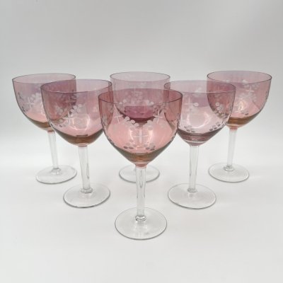 купить Набор из шести бокалов марганцевого оттенка с крестообразным растительным орнаментом, стекло, люстр, алмазная грань, СССР, 1970-1990 гг.