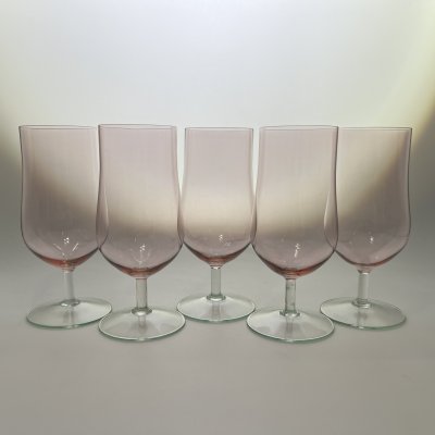 купить Набор бокалов для коктейлей розового цвета на 5 персон, стекло, люстр, Калининский стекольный завод «Тверис», СССР, 1970-1990 гг.