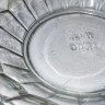 Купить Фруктовница с рельефным декором в виде сот и волнистым бортом, стекло, Стекольный завод имени Первого коммунистического добровольческого отряда (1 КДО), стекло, Стекольный завод имени Первого коммунистического добровольческого отряда (1 КДО), СССР, 1960-1980 гг.