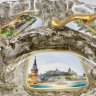 Купить Менажница трехсекционная "Виды Москвы", фарфор, крытье, деколь с прорисовкой, золочение, Graf Von Henneberg Porzellan, 1777 Jlmenau, ГДР, 1950-1970 гг.