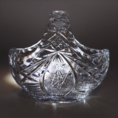 купить Вазочка в форме корзины, украшенная резным декором, хрусталь, алмазная грань, Восточная Европа, 1980-2000 гг.