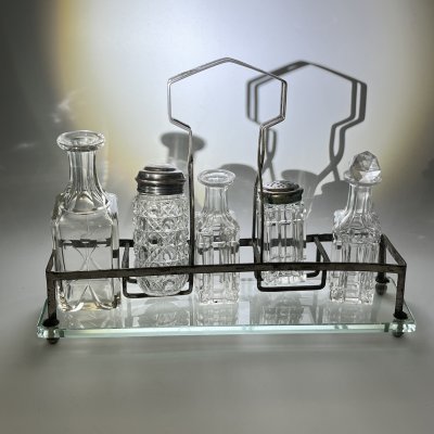 купить Набор для специй (круэт, столовая передача, судок) из пяти предметов в подборе, стекло, металл, Европа, 1900-1930 гг.