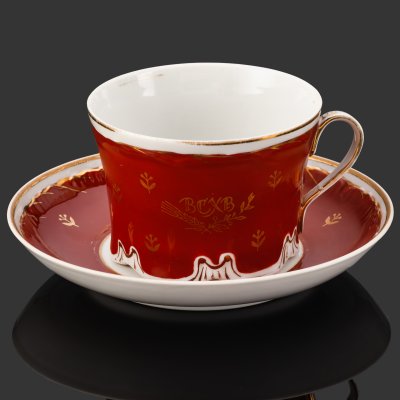 купить Чайная пара "ВСХВ", фарфор, крытье, золочение, Дмитровский фарфоровый завод (ДФЗ Вербилки), СССР, 1940-1954 гг.