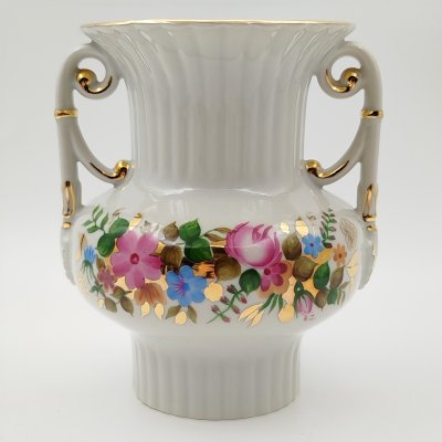 купить Ваза с боковыми ручками и цветочным декором, фарфор, роспись, золочение, Ленинградский опытный завод (ЛОЗ), СССР, 1973-1983 гг.