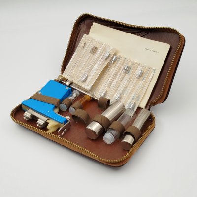 купить [Медицина] Набор для диабетика в футляре с инструкцией, стекло, металл, искусственная кожа, ГДР, 1988 г.