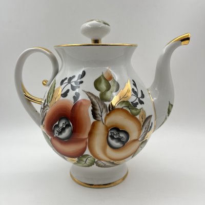 купить Чайник с цветочным декором (большой), фарфор, роспись, золочение, Ленинградский опытный завод (ЛОЗ), СССР, 1984-1991 гг.