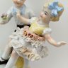 Купить Статуэтка "Дети на лугу", фарфор, кружевной фарфор, роспись, Unterweissbach Werkstätten (Унтервайсбах), Германия, 1940-1948 гг.