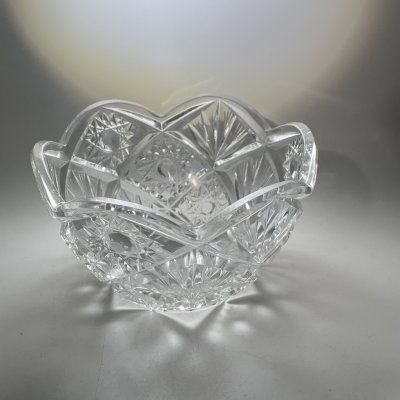 купить Салатник круглой формы с резным геометрическим декором, стекло, алмазная грань, СССР, 1970-1990 гг.