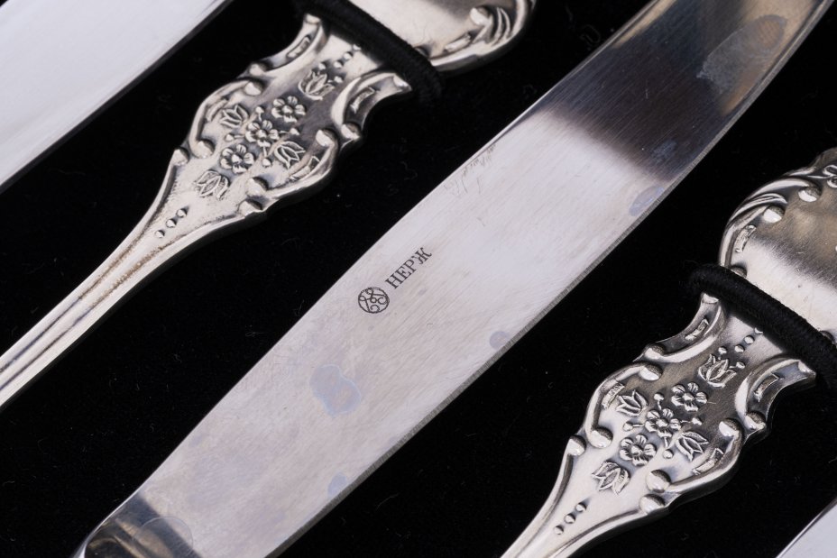 Набор столовых приборов на 6 персон (ложки, вилки, ножи, чайные ложки ...