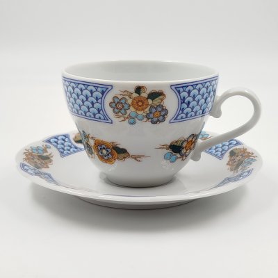 купить Пара чайная, украшенная цветочным декором, фарфор, деколь, Kahla, ГДР, 1968-1987 гг.