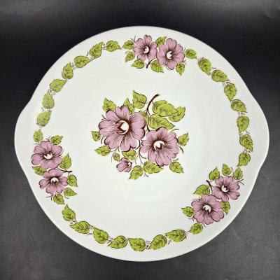 купить Блюдо круглое с ручками и цветочным декором в розово-зеленой гамме, фарфор, печать, Epiag Royal Czechoslovakia, Чехословакия, 1970-1990 гг.