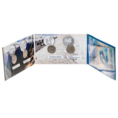 купить Альбом "XXII зимняя Олимпиада в Сочи" с набором монет 25 рублей 2011-2014 и банкнотой 100 рублей 2014 , серии АA